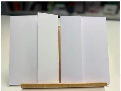 Clairbook Kuverts in 2 Sorten, zeigt breite Laschen | © EP